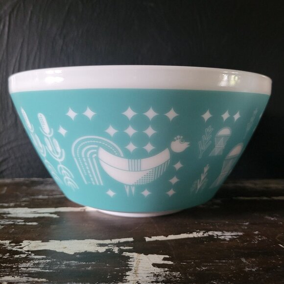 Vintage Charm Inspired by PYREX Mixing Bowl 10c RISE ‘N SHINE Mixing Bowl - Picture 2 of 5